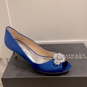 Badgley Mischka Size 7.5, 2” Navy Peep Toe Pumps with Crystal Jewels - USED